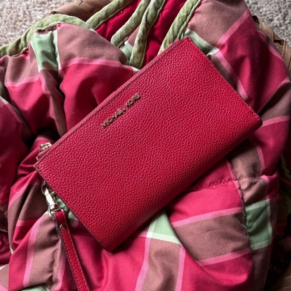 Michael Kors Adele Leather Smartphone Wallet